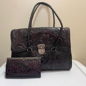 Elegant Embossed Leather Handbag and Wallet Set - Chocolate Wine
